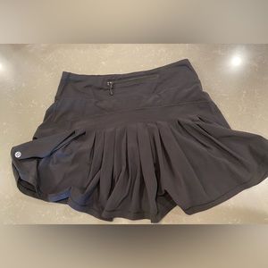 Black Lululemon skirt size 4
